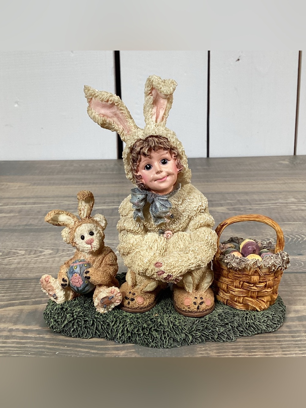 1999 Yesterdays Child Figurine Style #3538 Heather With Lauren...Bunny Helpers
